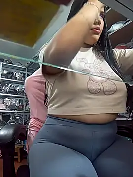 venuslaferte  online show from 24, 4, 2026