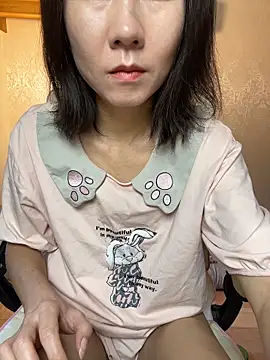 lilysister66 online show from 31, 5, 2026