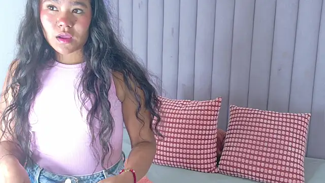 AhslyEvans   online show from 19, 6, 2026