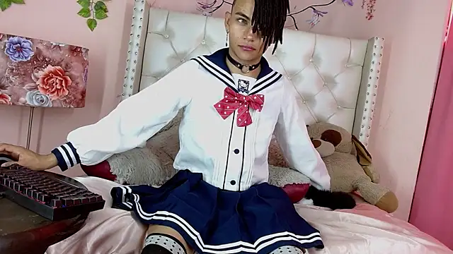 Snapshot of romeo_laurient chatting on 13, 4, 2026 romeo laurient online show from 13, 4, 2026