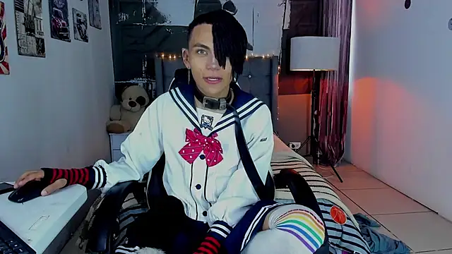 Snapshot of romeo_laurient chatting on 30, 4, 2026 romeo laurient online show from 30, 4, 2026