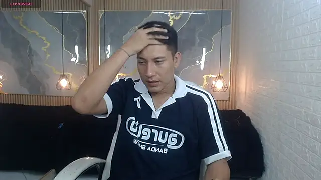 Snapshot of DominantBoy4 chatting on 10, 5, 2026 DominantBoy4 online show from 10, 5, 2026