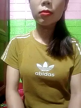 AmyLinee01 online show from 5, 4, 2026