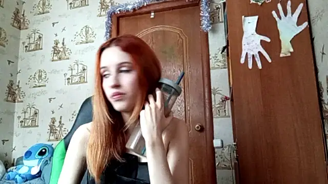 Snapshot of SirenFrost chatting on 27, 3, 2026 SirenFrost online show from 27, 3, 2026