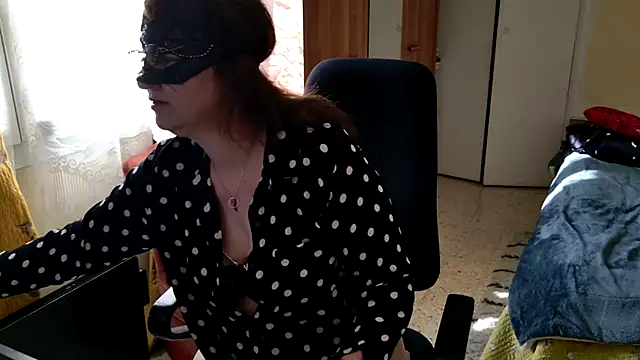 Chrismaturefrench online show from 6, 4, 2026