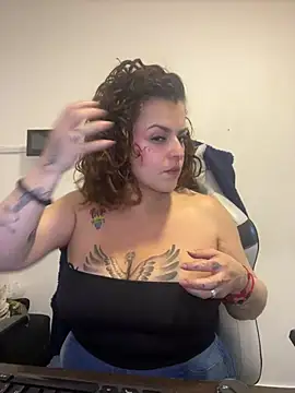 MiaHotboobs online show from 9, 5, 2026