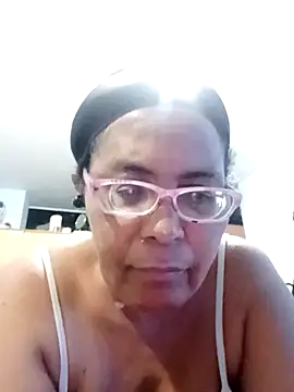 sexymomsn online show from 21, 4, 2026