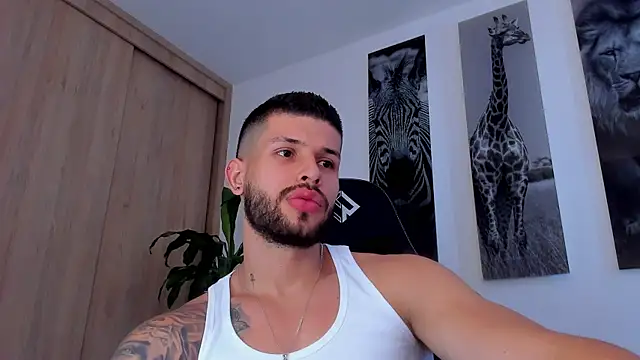 Snapshot of Santos_ramirez1 chatting on 22, 7, 2026 Santos ramirez1 online show from 22, 7, 2026