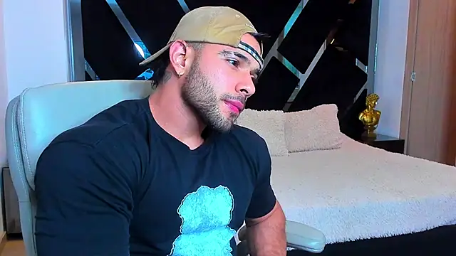 Raytorres online show from 15, 4, 2026