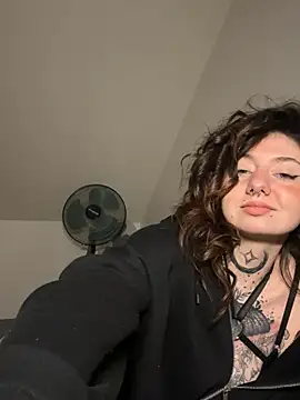 milou xtx online show from 27, 3, 2026