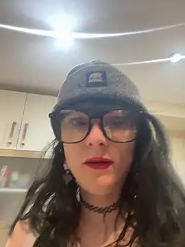 Snapshot of mango-kitty chatting on 13, 5, 2026 mango-kitty online show from 13, 5, 2026