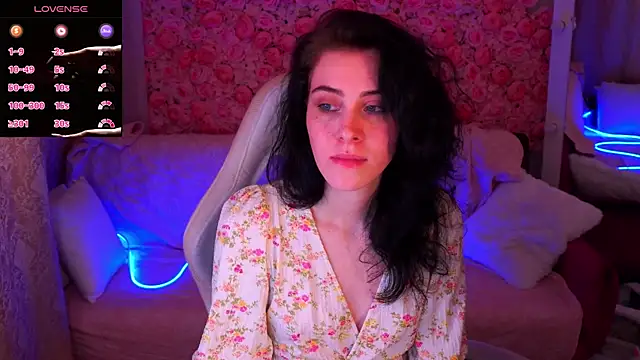 CurleyBlueEyes online show from 24, 3, 2026