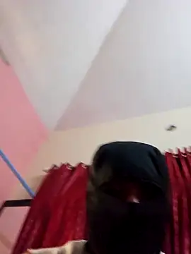 Snapshot of secrethubby200 chatting on 23, 3, 2026 secrethubby200 online show from 23, 3, 2026