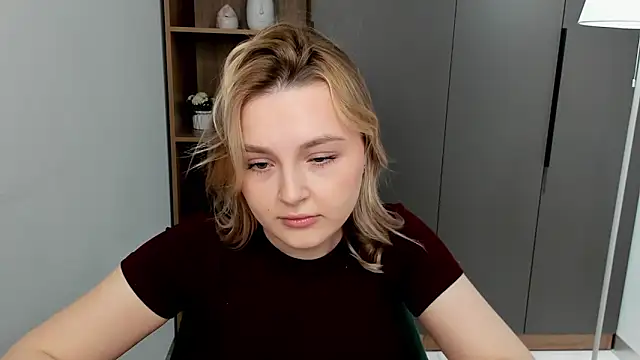 LorriMonz online show from 26, 3, 2026