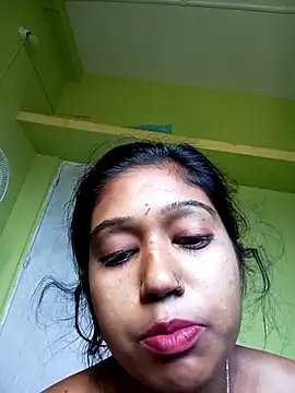 bannerjeesneha20 online show from 12, 5, 2026