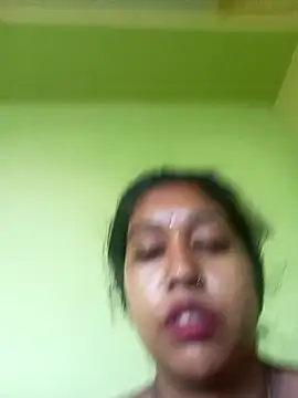 bannerjeesneha20 online show from 13, 5, 2026