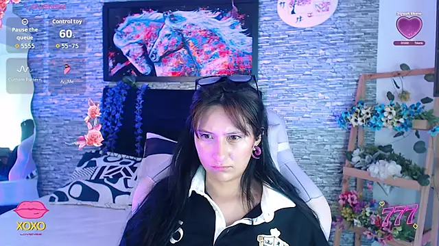 eyes moonn online show from 19, 6, 2026