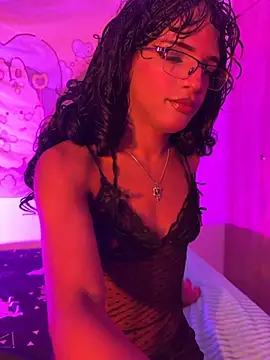 Snapshot of LunuxSiren chatting on 27, 3, 2026 LunuxSiren online show from 27, 3, 2026