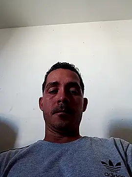 Gabriel leon33 online show from 27, 3, 2026