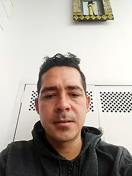 Gabriel leon33 online show from 24, 6, 2026