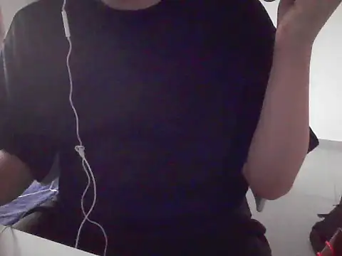 ZuJooo01 online show from 26, 3, 2026
