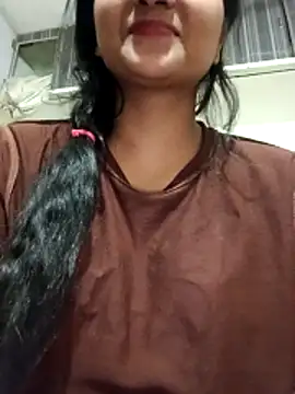 DesiKudiLive online show from 25, 3, 2026