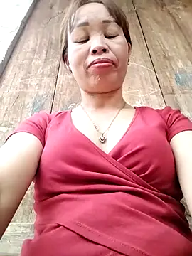 Snapshot of Ely-cute2k chatting on 28, 4, 2026 Ely-cute2k online show from 28, 4, 2026