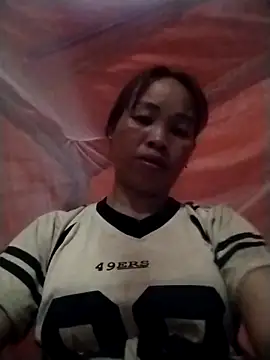 Snapshot of Ely-cute2k chatting on 6, 5, 2026 Ely-cute2k online show from 6, 5, 2026