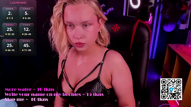 Snapshot of angelic_coy chatting on 7, 5, 2026 angelic coy online show from 7, 5, 2026