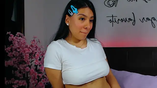 Snapshot of mila_gomez_ chatting on 7, 7, 2026 mila gomez online show from 7, 7, 2026