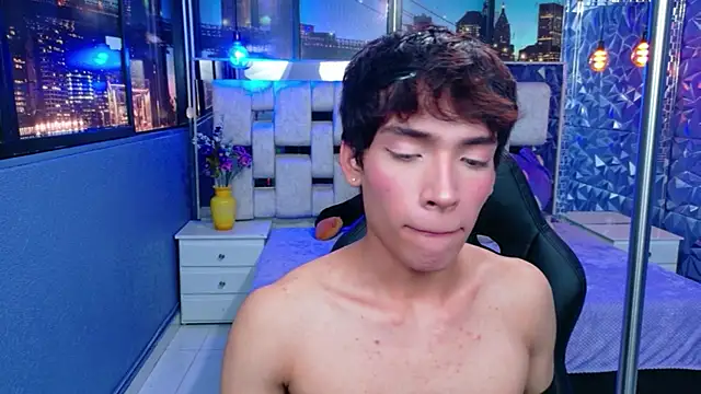 IsaacNovaa online show from 19, 4, 2026