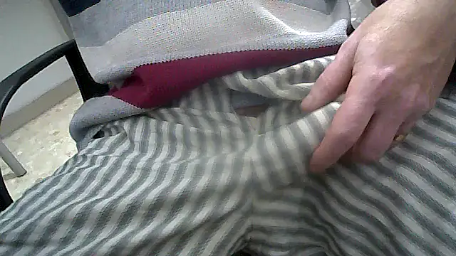 Snapshot of xfri77 chatting on 28, 4, 2026 xfri77 online show from 28, 4, 2026