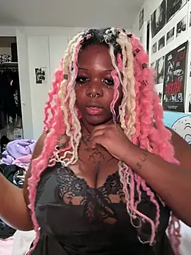 Nyla xox online show from 4, 4, 2026