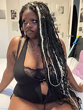 Nyla xox online show from 14, 6, 2026
