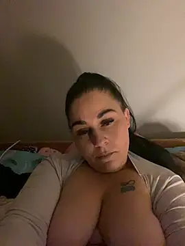 Snapshot of Szandra26 chatting on 27, 4, 2026 Szandra26 online show from 27, 4, 2026