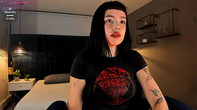 Snapshot of magic_zantana chatting on 20, 4, 2026 magic zantana online show from 20, 4, 2026
