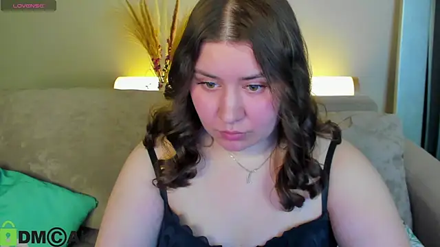 Maya Raay online show from 10, 4, 2026
