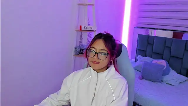 Sara Red X online show from 2, 6, 2026