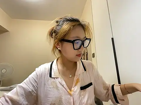 Snapshot of tutu512 chatting on 1, 7, 2026 tutu512 online show from 1, 7, 2026