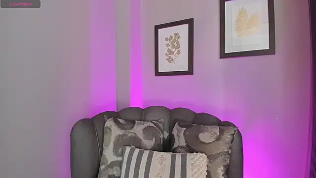 Snapshot of Jostyn_rous chatting on 25, 6, 2026 Jostyn rous online show from 25, 6, 2026