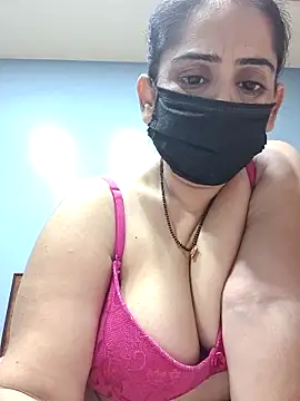 Snapshot of sonalidey5564 chatting on 8, 4, 2026 sonalidey5564 online show from 8, 4, 2026