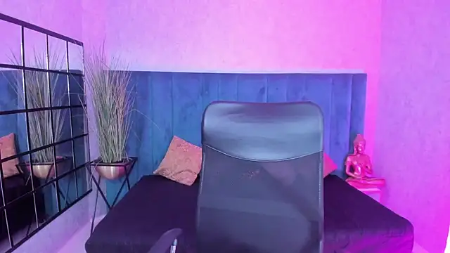 Antoniajblair online show from 22, 4, 2026