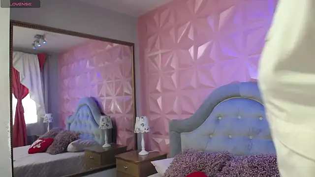 Snapshot of Scarlet_Honey_ chatting on 26, 3, 2026 Scarlet Honey online show from 26, 3, 2026