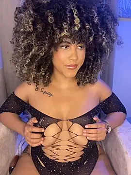 Snapshot of Kendra_curly chatting on 6, 6, 2026 Kendra curly online show from 6, 6, 2026