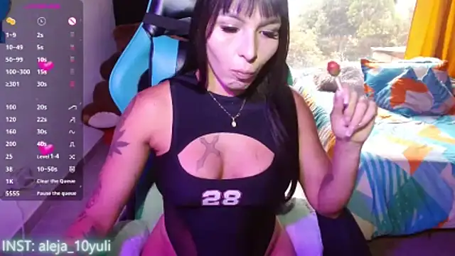 Snapshot of aleja_1028 chatting on 8, 5, 2026 aleja 1028 online show from 8, 5, 2026