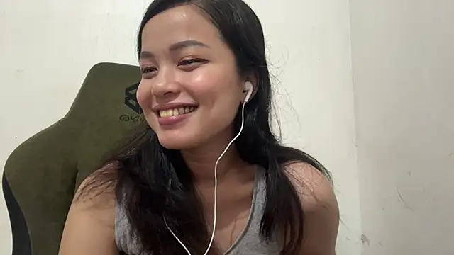 Snapshot of ChristenaShogren chatting on 5, 6, 2026 ChristenaShogren online show from 5, 6, 2026