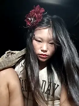Snapshot of Snow-queen chatting on 10, 4, 2026 Snow-queen online show from 10, 4, 2026
