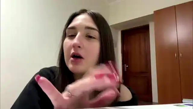Annnna  online show from 19, 4, 2026