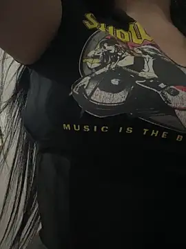 Snapshot of Cami_olarte chatting on 7, 4, 2026 Cami olarte online show from 7, 4, 2026