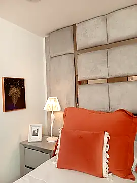 AmbarJenssen online show from 3, 4, 2026